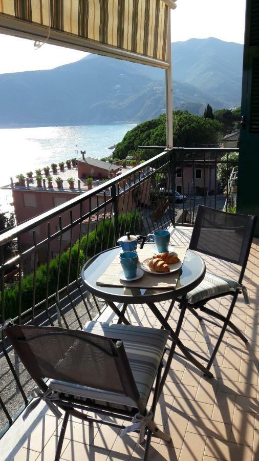 A & M House Apartment Moneglia Bagian luar foto