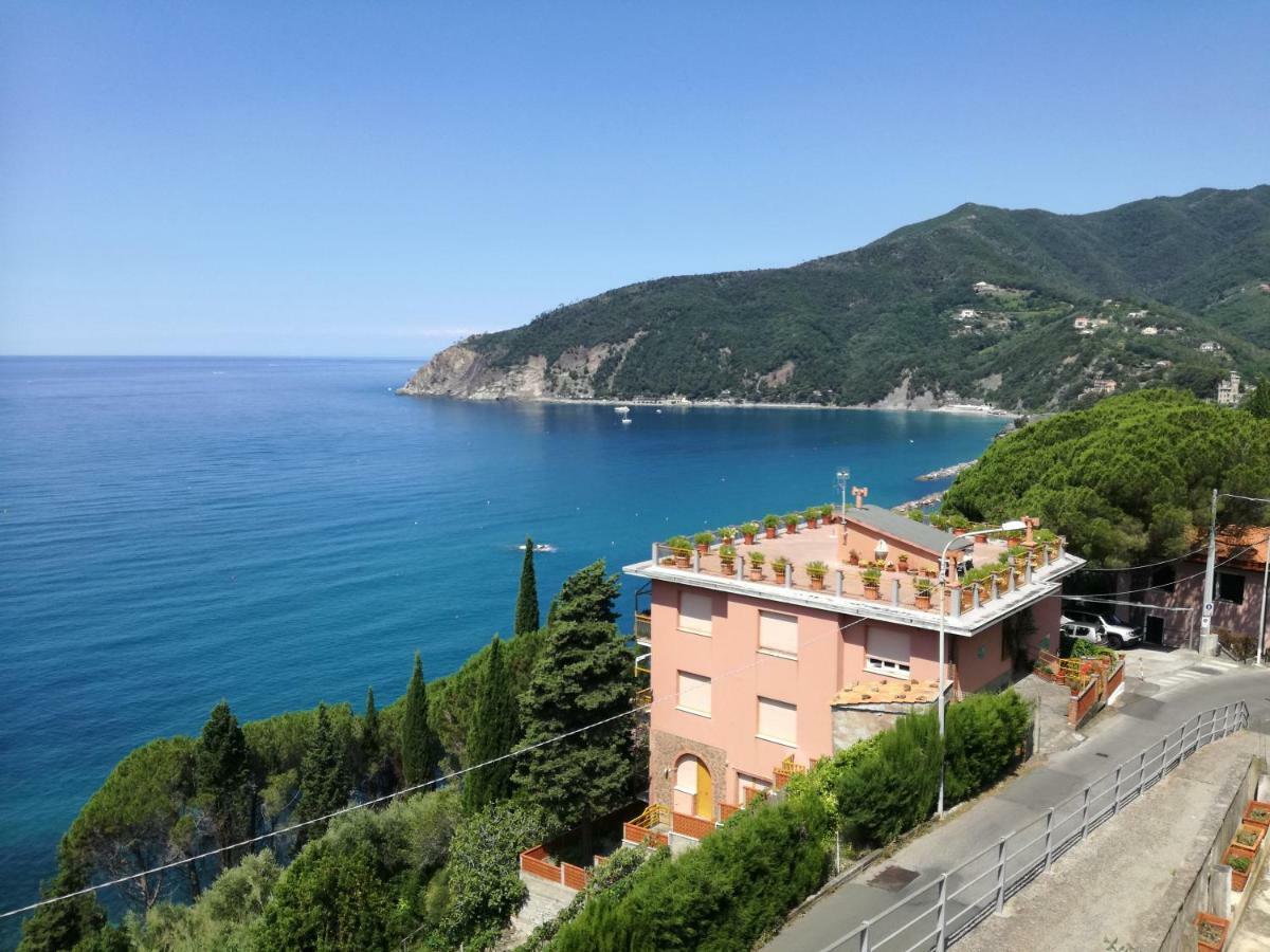 A & M House Apartment Moneglia Bagian luar foto