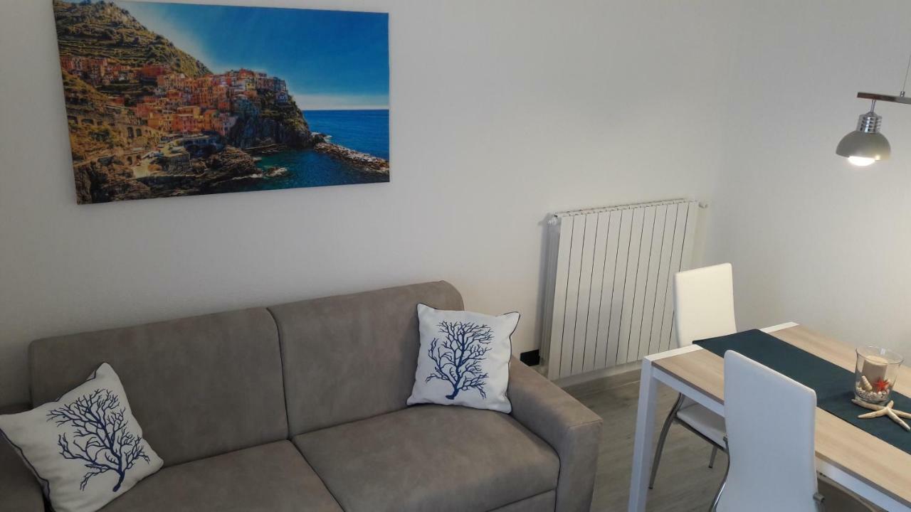A & M House Apartment Moneglia Bagian luar foto