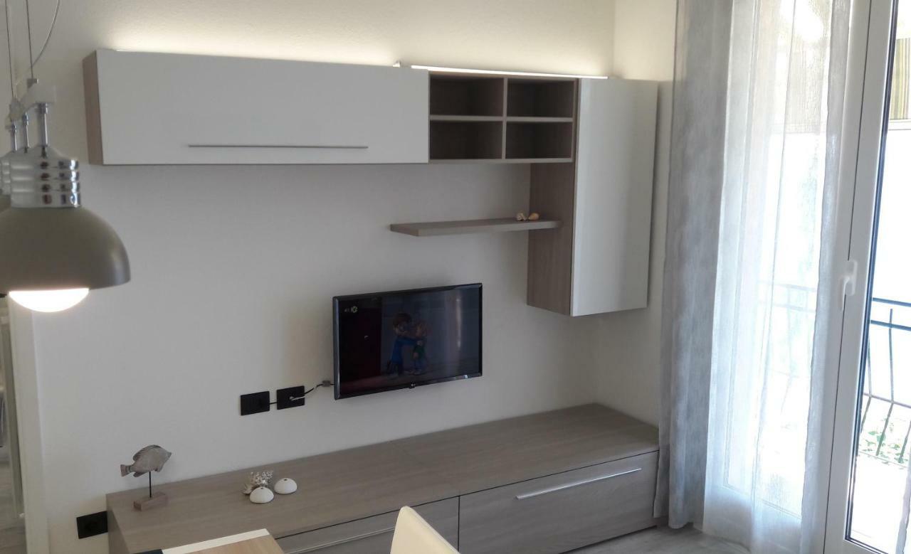 A & M House Apartment Moneglia Bagian luar foto